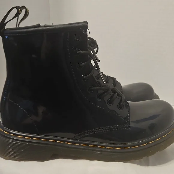 DR. Martins DOC Patent Leather Combat Glossy Black BOOTS 1460J Juniors US 3